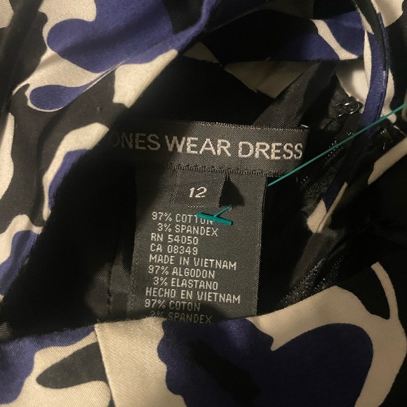 Black Floral Dress - Picture 3 of 3